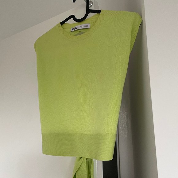 Open back knitted Zara top, fits to S-M (US 6-8) - Picture 3 of 8